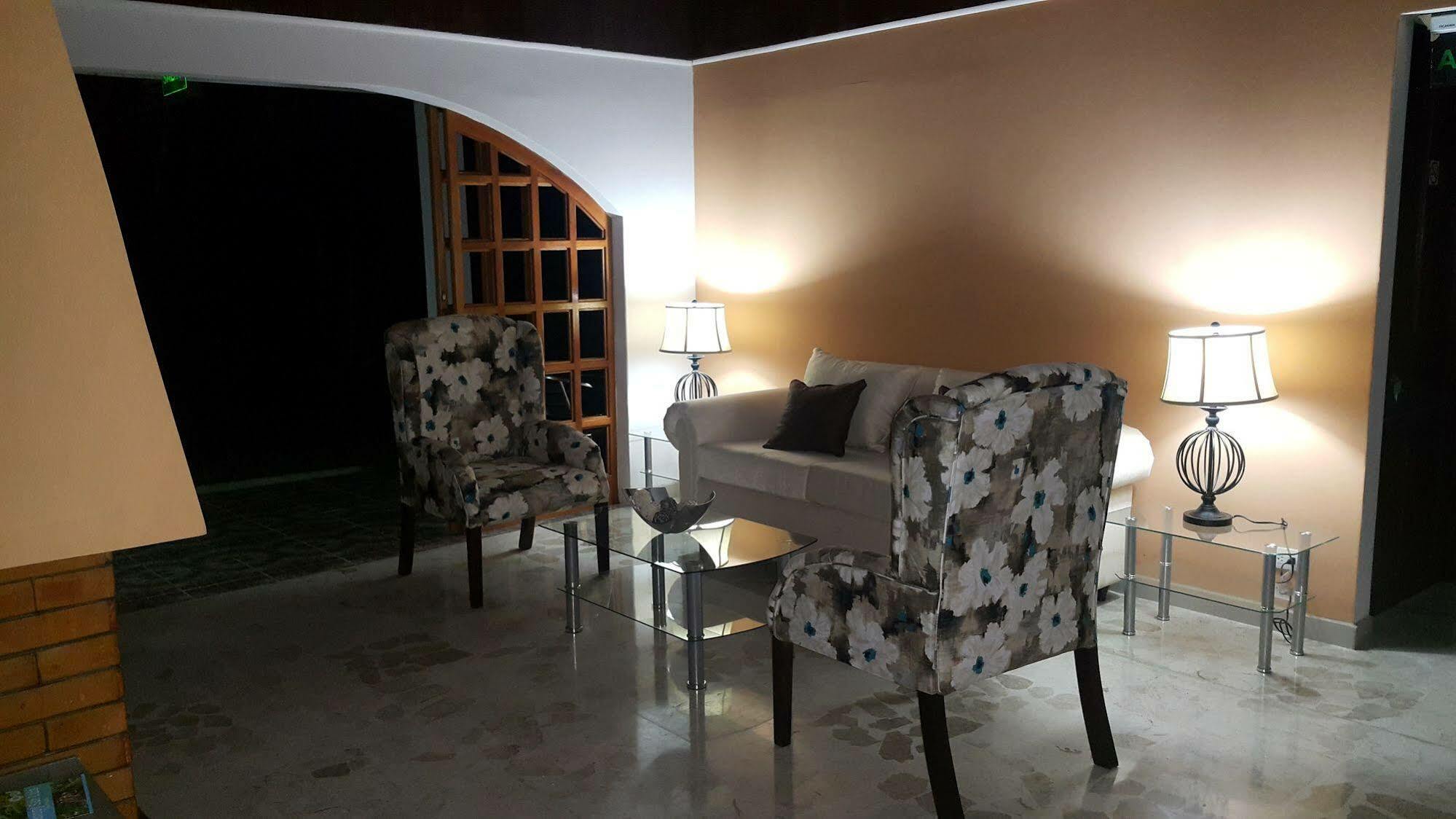 Hotel Portal Colonial سان هوزيه المظهر الخارجي الصورة